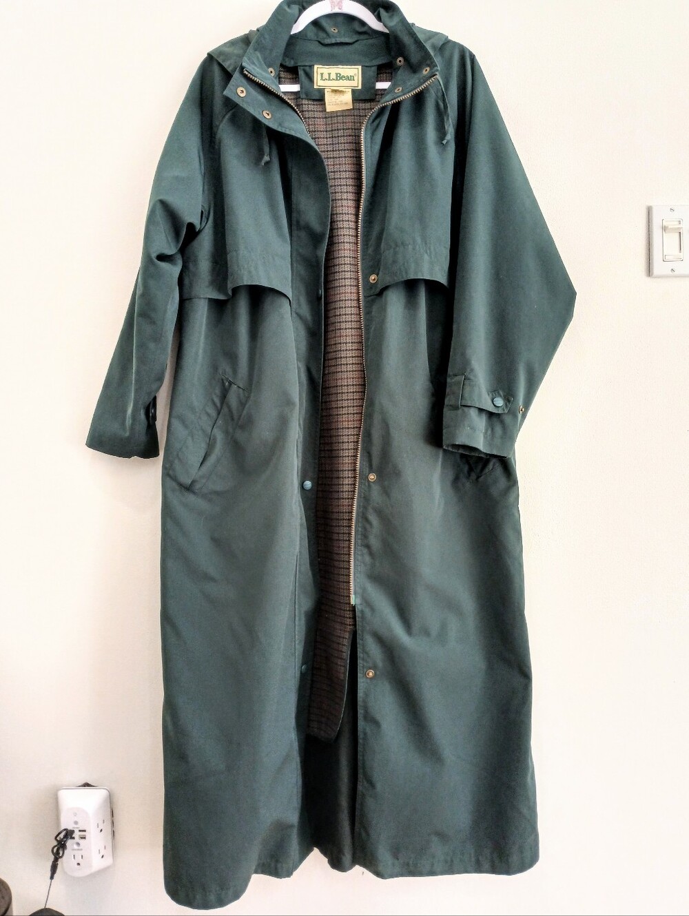 L.L.BEAN Full length Wool lined Hooded Trench Coat  Sz L  Like new